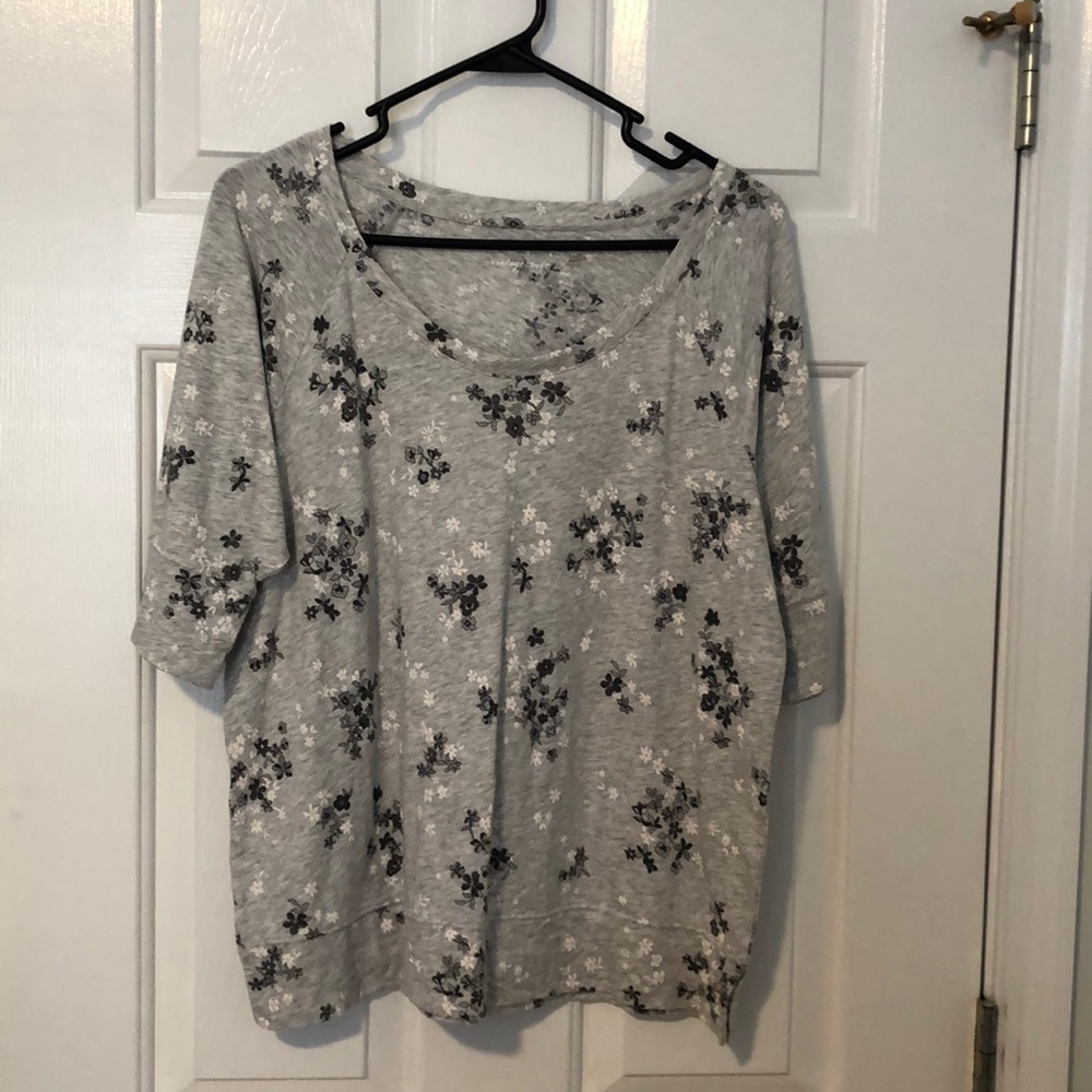 Gray shirt